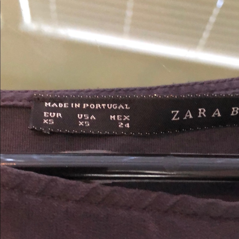 Zara Basic Graphic Top - image 4